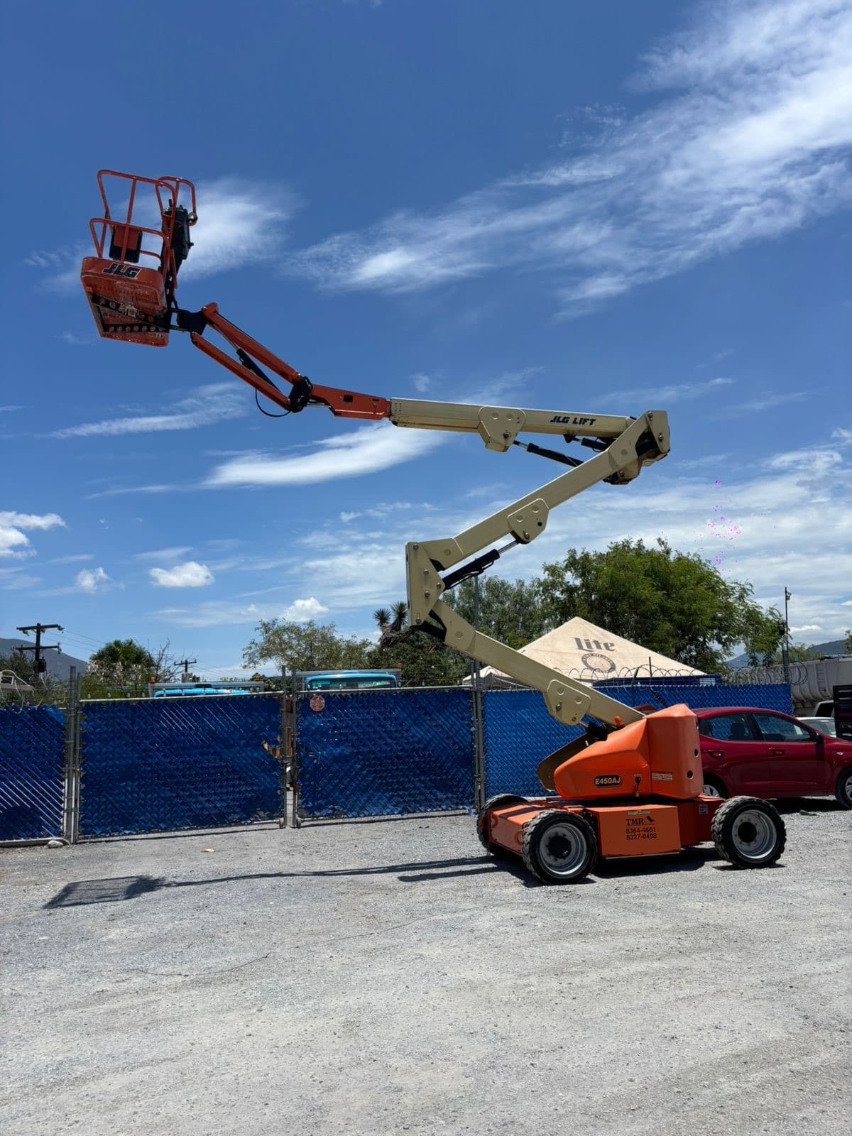 JLG E450AJ
